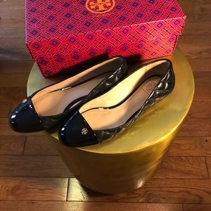 Tory Burch Claremont Quilted Flats (Size 7)